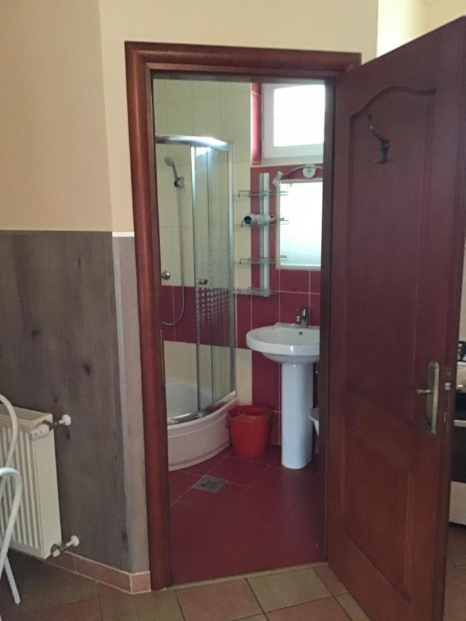 4 Lurko Apartman Uj Lägenhet Hajdúszoboszló Exteriör bild